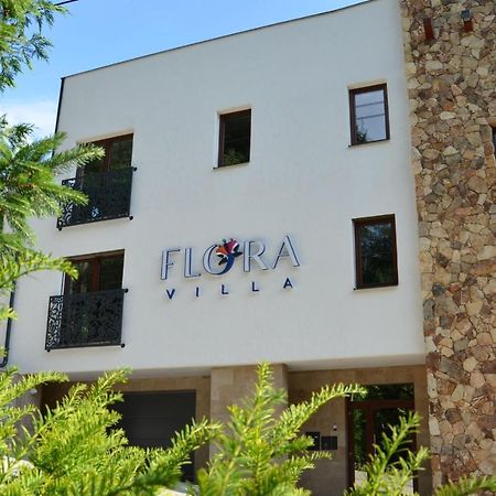 Floravilla Rajecké Teplice Buitenkant foto
